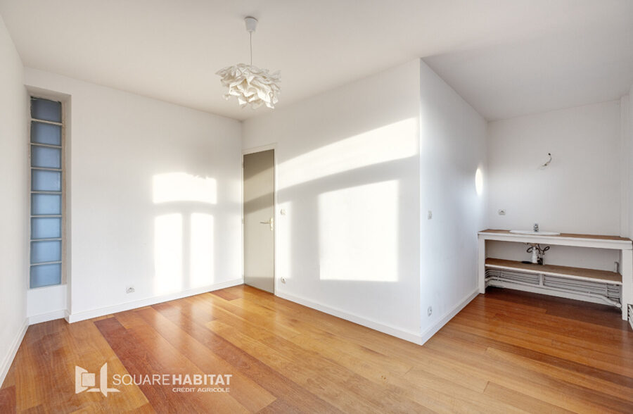 LILLE CORMONTAIGNE – Grand duplex de type 3 bis de 109.53 m²