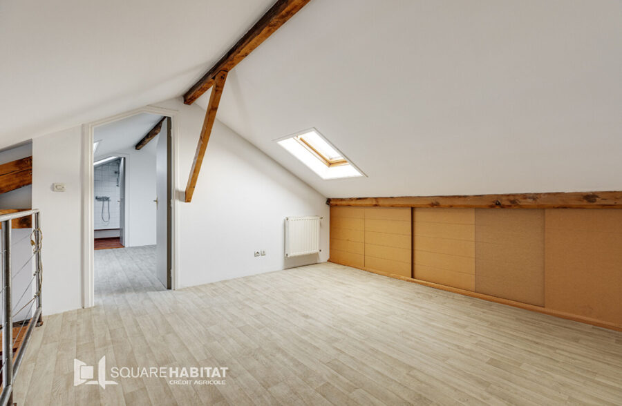 LILLE CORMONTAIGNE – Grand duplex de type 3 bis de 109.53 m²