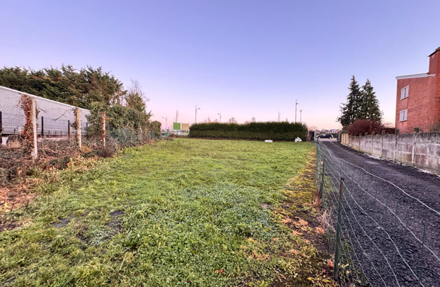 Terrain  813 m2