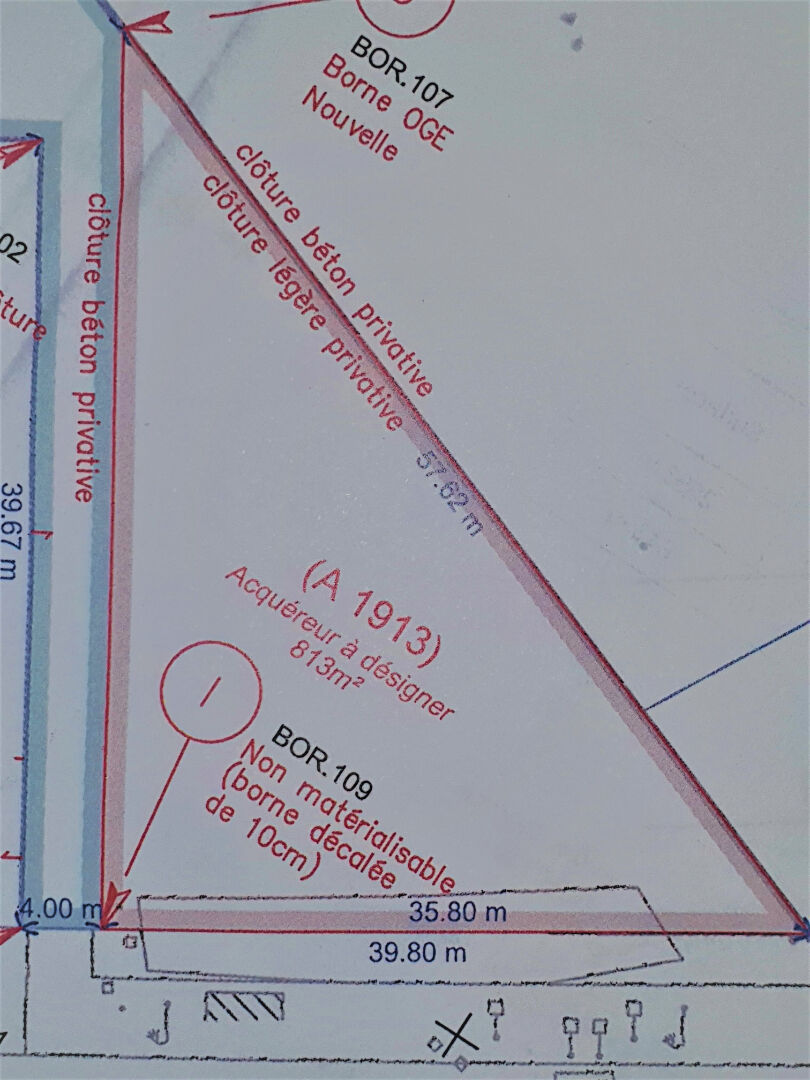 Terrain  813 m2