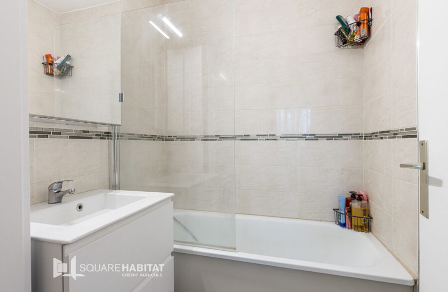 Appartement Villeneuve D Ascq 2 pièce(s)  Sous compromis 