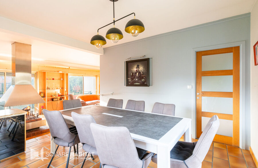 Maison Conde Sur L Escaut 8 pièce(s) 217 m2