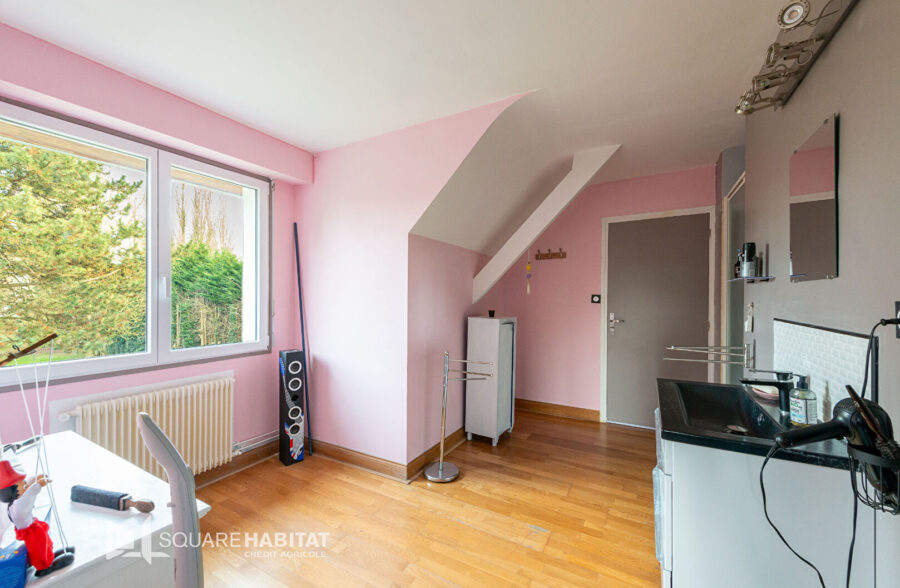 Maison Conde Sur L Escaut 8 pièce(s) 217 m2