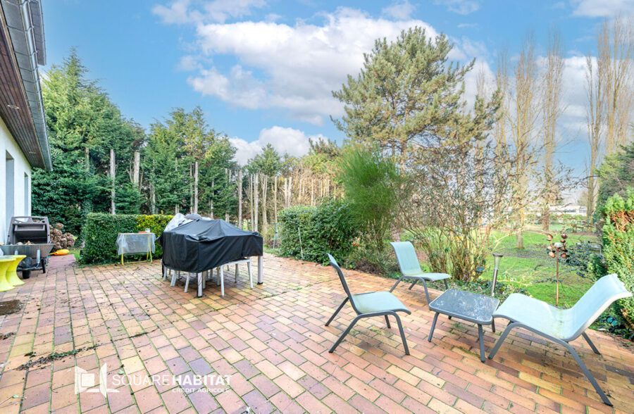 Maison Conde Sur L Escaut 8 pièce(s) 217 m2