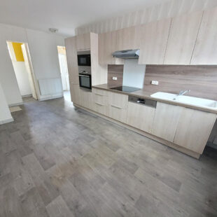 Berck plage , à 300 Metres de la plage , appartement 1 chambre en rez de jardin .