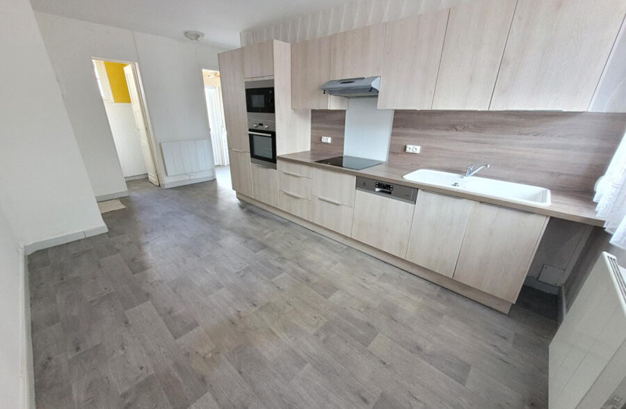 Berck plage , à 300 Metres de la plage , appartement 1 chambre en rez de jardin .
