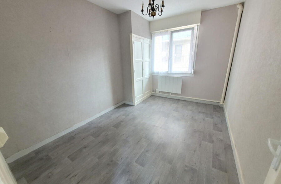 Berck plage , à 300 Metres de la plage , appartement 1 chambre en rez de jardin .