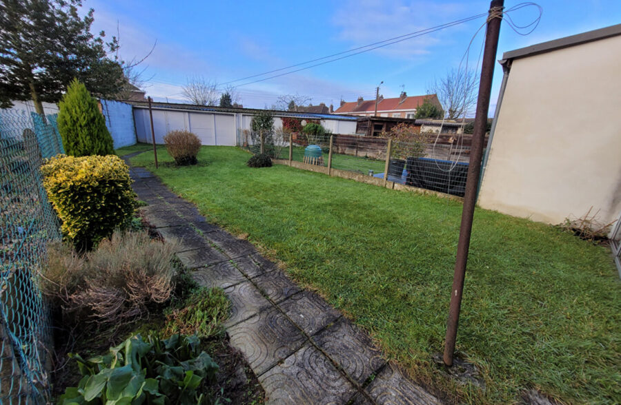 Maison 3 chambres jardin garage <small> Sous compromis </small>