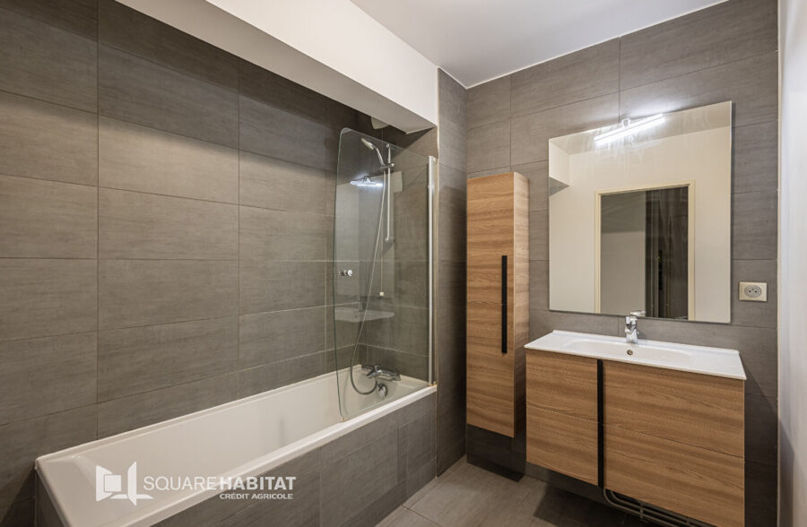 QUAI DU WAULT – RESIDENCE DE STANDING : T3 DE 72,50 M²  AVEC PARKING EN SOUS-SOL