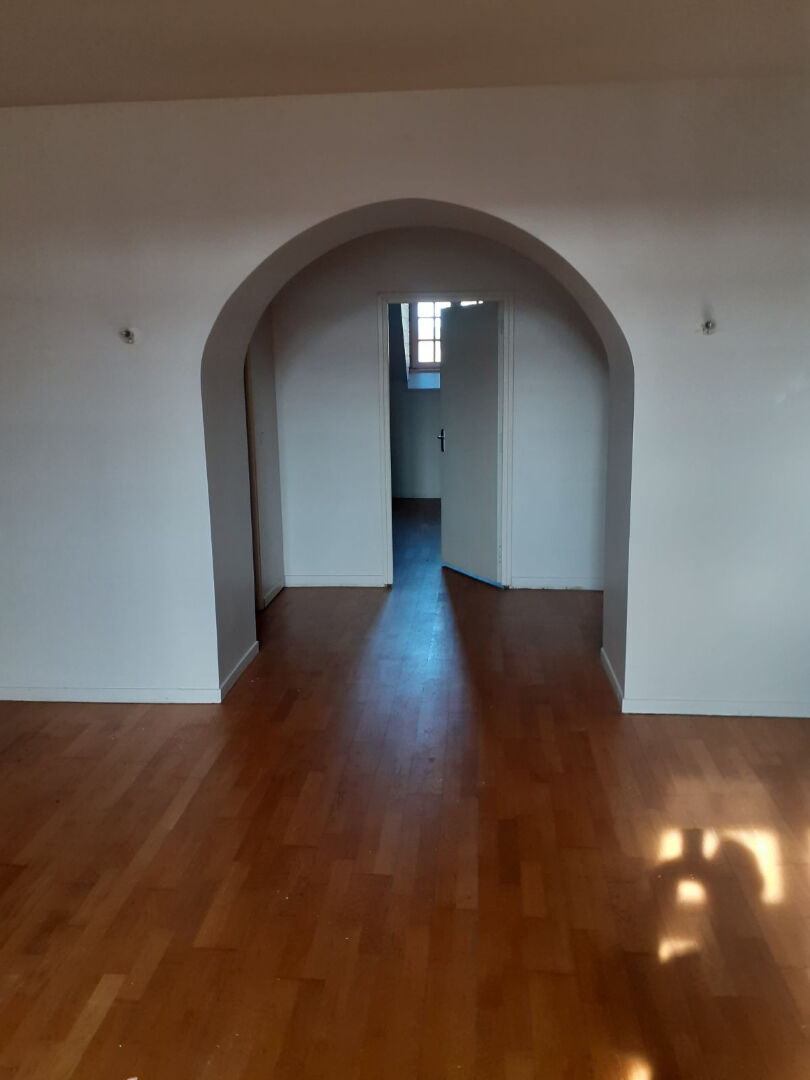 Appartement  5 pièce(s)