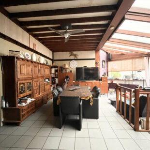 Maison Tourcoing 10 pièce(s) 273.5 m2 I avec garage idéal investisseurs!