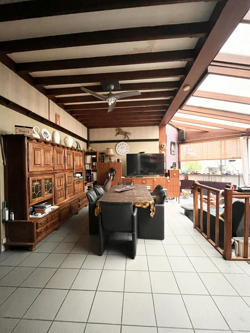 Maison Tourcoing 10 pièce(s) 273.5 m2 I avec garage idéal investisseurs!
