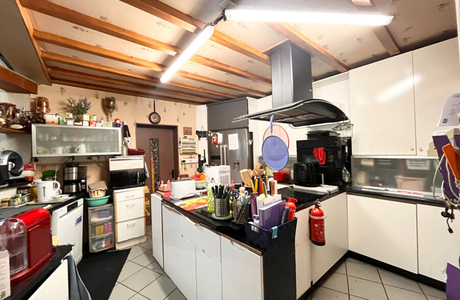 Maison Tourcoing 10 pièce(s) 273.5 m2 I avec garage idéal investisseurs!