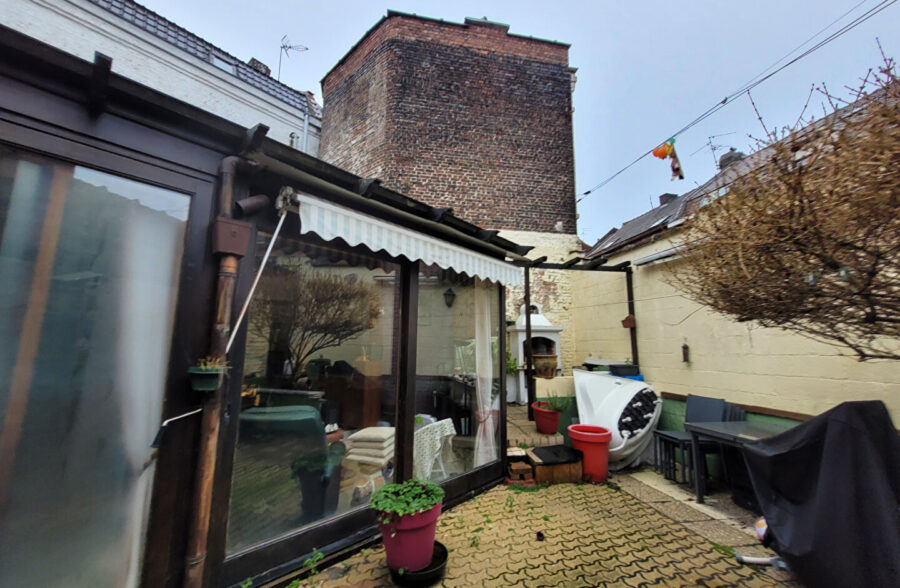 Maison Tourcoing 10 pièce(s) 273.5 m2 I avec garage idéal investisseurs!