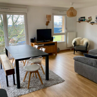 Appartement T4 à Provin 5pièce(s) 85.50 m2 avec parking et garage.