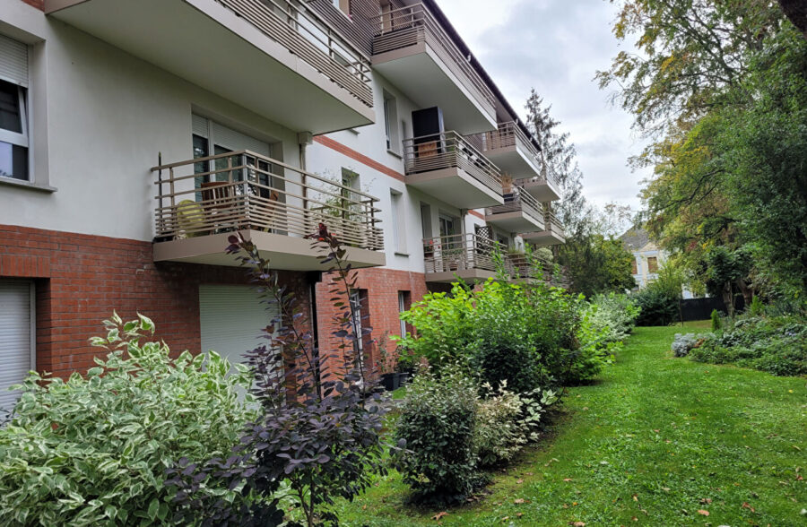 Appartement T4 à Provin 5pièce(s) 85.50 m2 avec parking et garage.