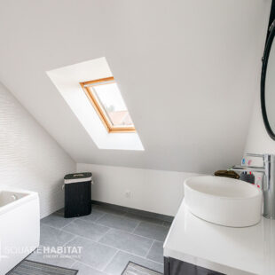 MAISON SEMI INDIVIDUELLE  Sous compromis 