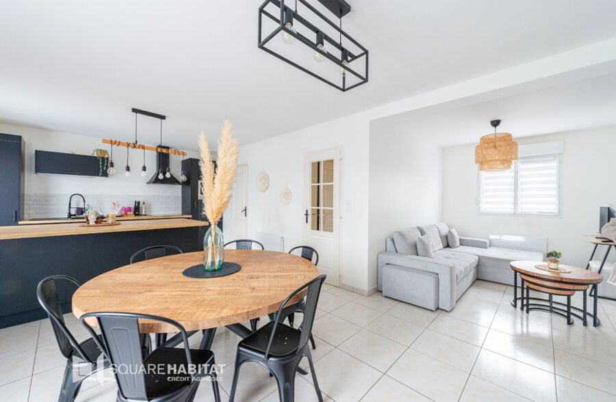 MAISON SEMI INDIVIDUELLE  Sous compromis 