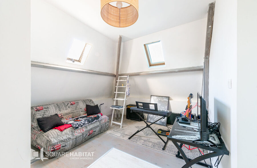 MAISON SEMI INVIDUELLE DE 110 M²  Sous compromis 