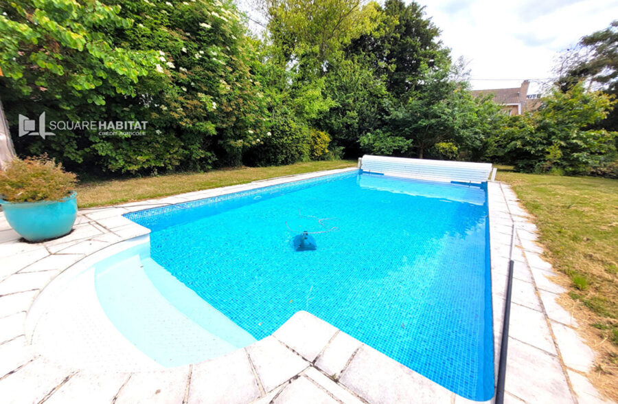 Maison Teteghem Coudekerque Village 8 pièce(s) 222 m2