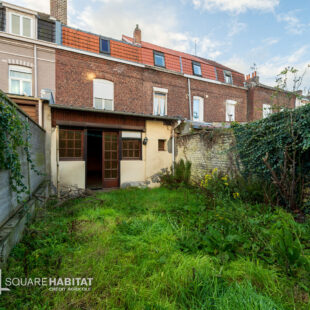 Maison  5 pièce(s) 100 m2  Jardin