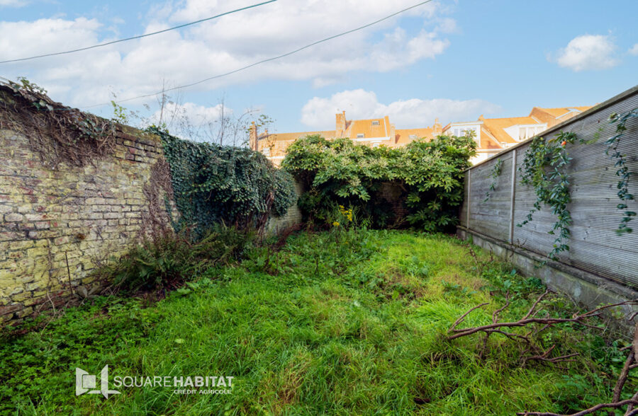 Maison  5 pièce(s) 100 m2  Jardin