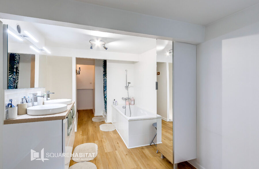 HYPER CENTRE : APPARTEMENT DE 150 m² AVEC 4 CHAMBRES