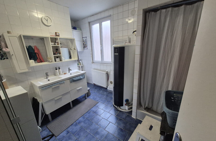 À Vendre : Charmante Maison de Ville 5 pièces 93m² à Roubaix à 129 000€ FAI !!!