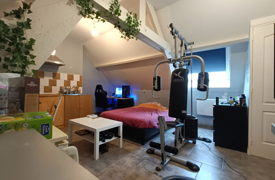 IMMEUBLE À ANNAY