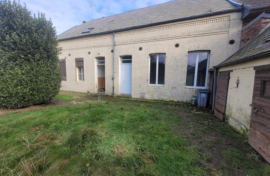 Maison semi individuelle à rénover