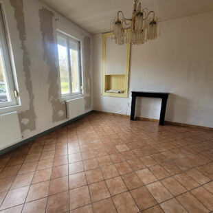 Maison semi individuelle à rénover