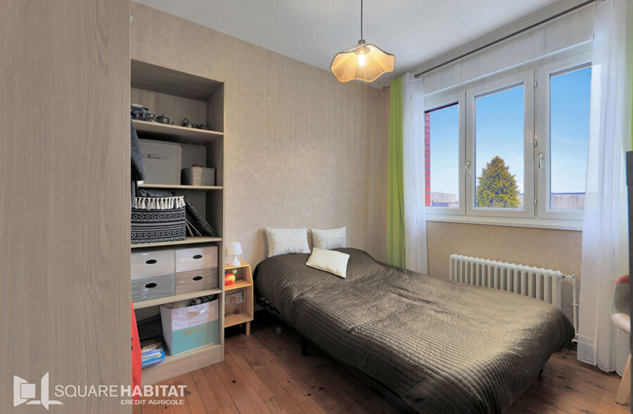 Maison Neuvireuil 7 pièce(s) 120 m2  Sous offre 