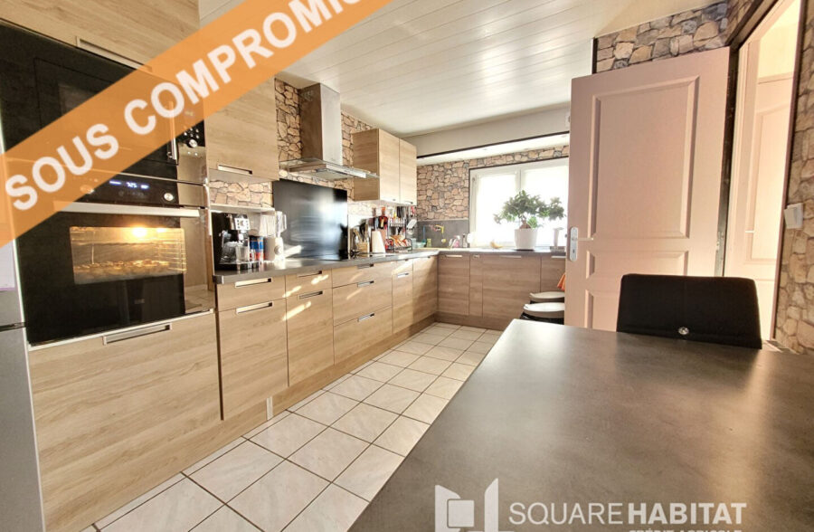 Maison 4 Chambres + Sous sol <small> Sous compromis </small>