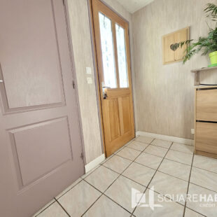 Maison 4 Chambres + Sous sol <small> Sous compromis </small>