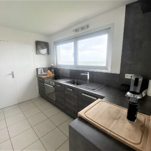 CALAIS PLAGE -VUE MER <small> Sous compromis </small>