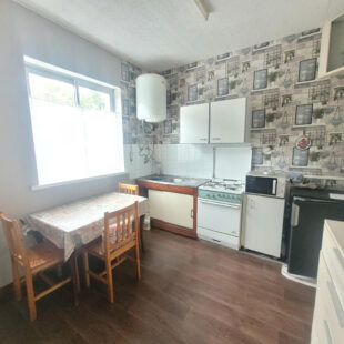 Secteur CORMONTAIGNE –  Maison de courée 3 pièce(s) + Annexe avec terrasse