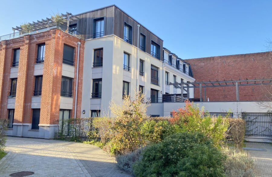 VIEUX-LILLE : TYPE 1 AVEC TERRASSE RESIDENCE CARRE ROYAL <small> Sous compromis </small>