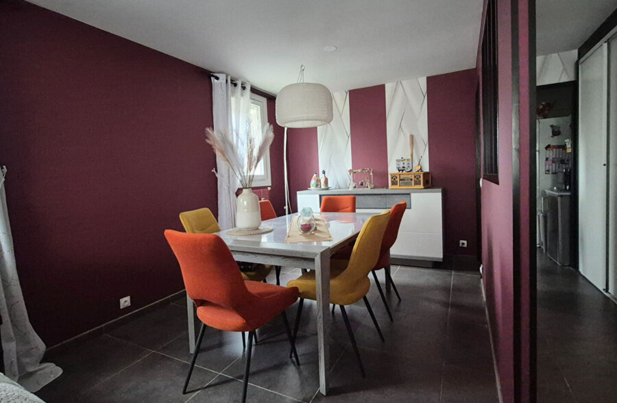 GRAND APPARTEMENT 2 CHAMBRES AVEC BALCON CENTRE VILLE