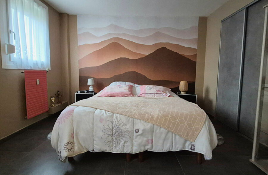 GRAND APPARTEMENT 2 CHAMBRES AVEC BALCON CENTRE VILLE
