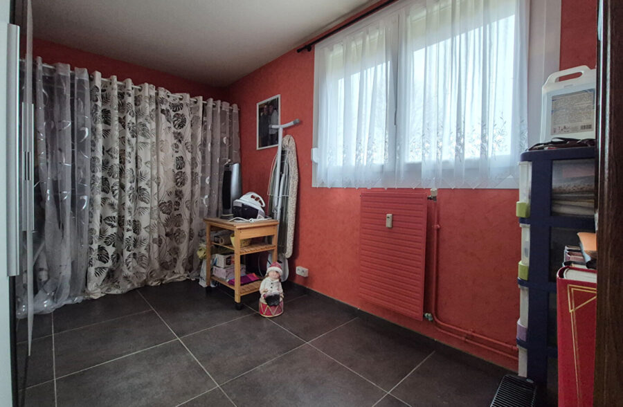 GRAND APPARTEMENT 2 CHAMBRES AVEC BALCON CENTRE VILLE