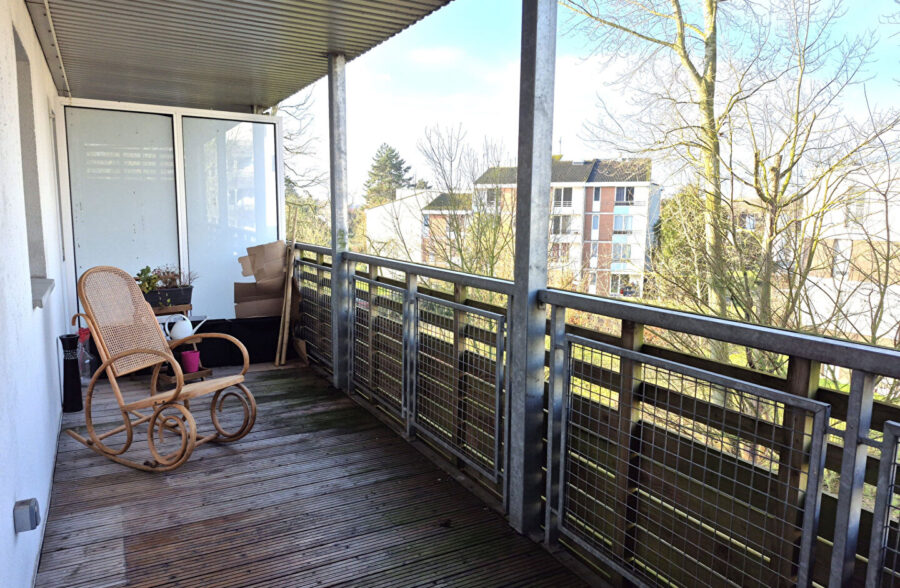 Magnifique T2 de 40 m², balcon de 13m² et place de parking VENDU LIBRE de toute occupation.