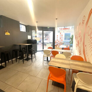 Immeuble de rapport avec local commercial et duplex loué