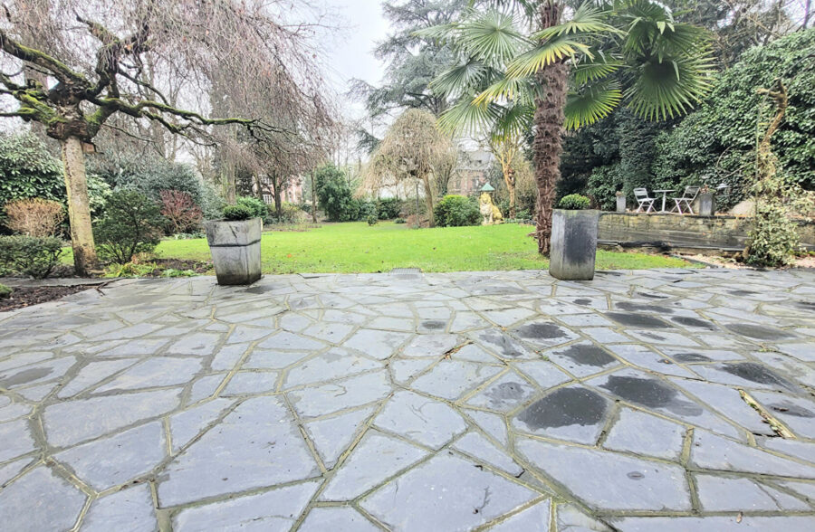 Maison Cambrai 15 pièce(s) 345 m2