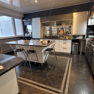 Maison Cambrai 15 pièce(s) 345 m2