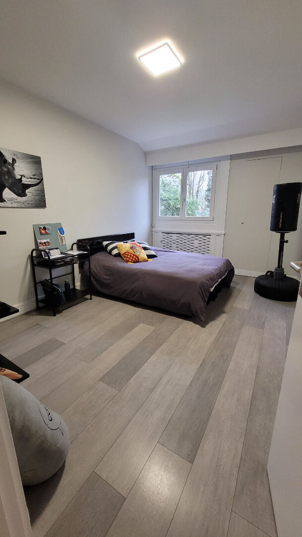 Maison Cambrai 15 pièce(s) 345 m2