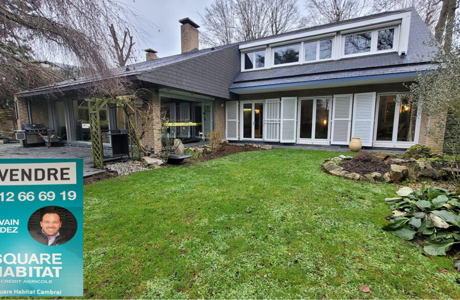 Maison Cambrai 15 pièce(s) 345 m2