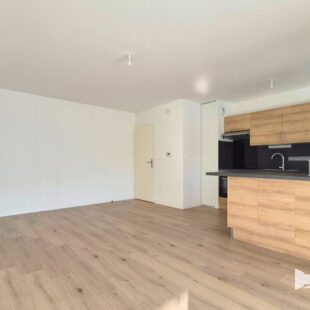 Appartement La Madeleine 3 pièce(s)