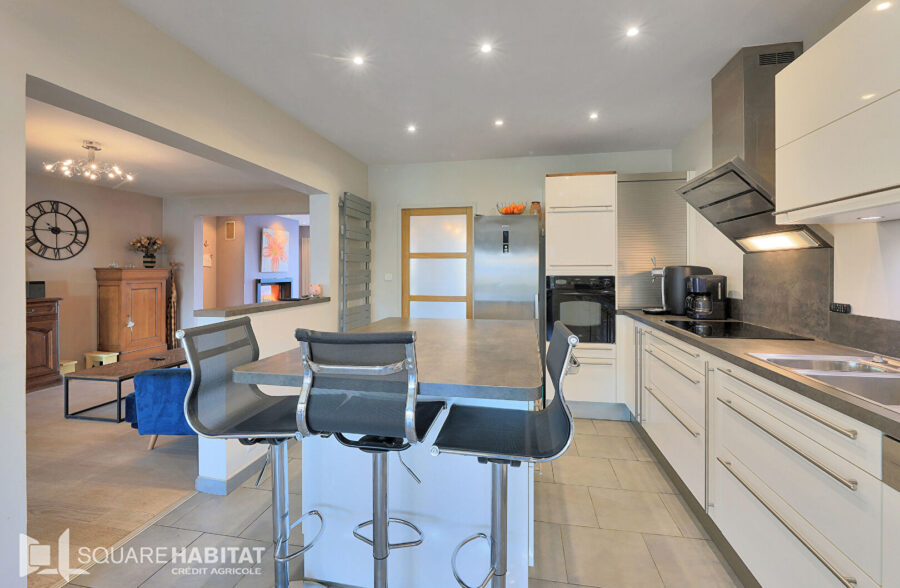 Maison Guesnain 7 pièce(s) 170.17 m2