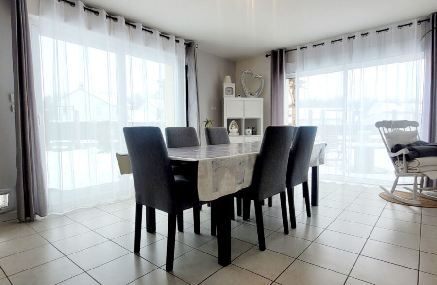 Pavillon individuel 5 chambres  Sous compromis 