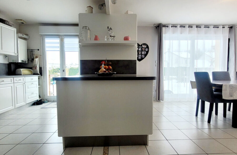 Pavillon individuel 5 chambres  Sous compromis 